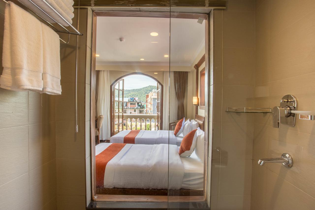Hotel Portland Pokhara Exterior photo